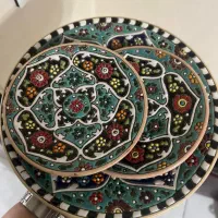 بشقاب سفالی ‌و جام و شربت خوری