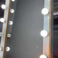 آینه چراغ دار