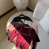 دو مدل آستین بلند یراقکاری و چپ و راستی دکمه چوبی|لباس|رودسر, |دیوار