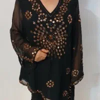 بلوز حریر سنگ دوزی سایز ۴۲تا۴۴