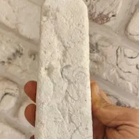 آجر سفید دکوراتیو طرح رُستیک ترک دار