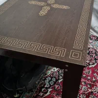 میز غذا خوری و برای کارهای دیگر