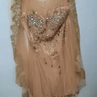 تعدادی  لباس مجلسی|لباس|کبودرآهنگ, |دیوار