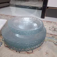 12 عدد پلو خوری و 12 عدد خورشت خوری ، و تعدادی ظرف