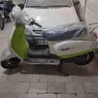 موتور خوشرنگ مخصوص بانوان