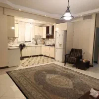 سپیدار ۷۰ متری، طبقه دوم