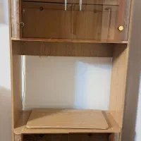 میز تلویزیون و یک عدد کتابخانه