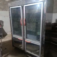 دوعدد یخچال یکونیم متری پشت بسته سه عدد فریزر