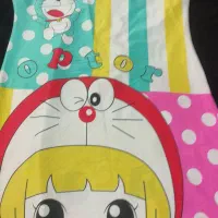 تعدادی لباس زنانه ۱۰۰