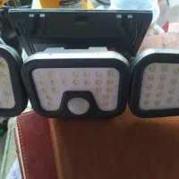 چراغ‌های شارژی خورشیدی  پنل دار