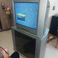 تلوزیون SONY .سونی ۲۸ اینج همراه با میز|تلویزیون و پروژکتور|اصفهان, الهیه|دیوار