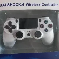 دو عدد دسته بازی PS4 سفید مشکی اصلی