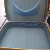 چمدان قدیمی نوستالژی و گلدان سفالی|کلکسیون اشیاء عتیقه|ورامین, ورامین|دیوار