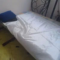 تخت دونفره با تشک.مفت