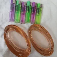 دو عدد زیر سیگاری با فندک ۲۰۰