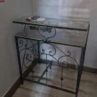 میز تحریر و کامیپوتر فرفورژه