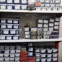 لنت جلوی ماشین های سواری.