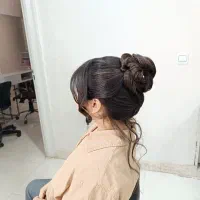 آموزش وکاشت ناخن با بهترین متریال +شینیون|خدمات آرایشگری و زیبایی|پرند, فاز ۲|دیوار