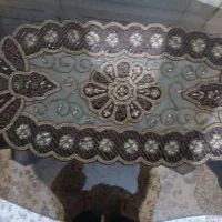 رومیزی دست دوزی شده اندازه ۸۰در ۴۰ سالم درحدنونو