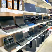 لپتاپ خوشقیمت توشیبا تمیز بسیار کم وزن|رایانه همراه|مرند, |دیوار