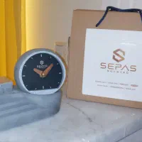 ساعت و تقویم رو میزی بتنی نو