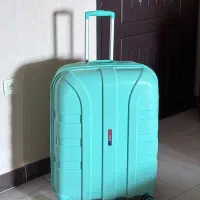 چمدان در حدنو