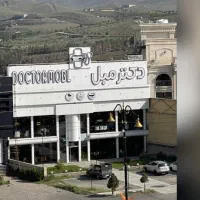 فروشنده کارشناس فروش مبلمان آقا خانم