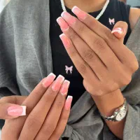 خدمات تخصصی ناخن