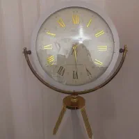 ساعت چوبی سالم در حد نو فقط ۱۶۰۰ تومن بفروش میرسد|ساعت دیواری و تزئینی|سبزوار, طبرسی (جعفرآباد)|دیوار