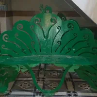 صندلی و میز طرح دار