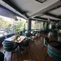 ۱۷۰ متر تجاری ۳ نبش آکواریوم ، روی همکف