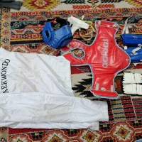 دو دست کامل لباس تکواندو