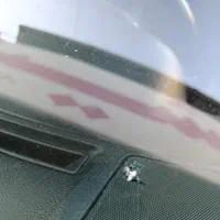 ترمیم شیشه خودرو ( سنگ خوردگی و ترک) با مواد مخصوص|خدمات موتور و ماشین|بیرجند, |دیوار