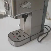 یک عددقهوه سازنوفقط یه باراستفاده شده|سماور، چایساز، قهوهساز|شاهینشهر, فدک|دیوار