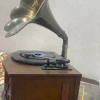 گرامافون|کلکسیون اشیاء عتیقه|کرج, شهرک جهان‌نما|دیوار