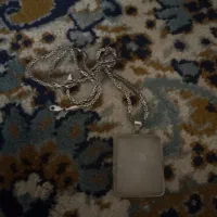 زنجیر و گردنی نقره