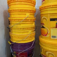 سطل پلاستیکی