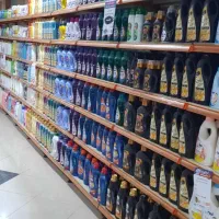 فروشنده فروشگاه