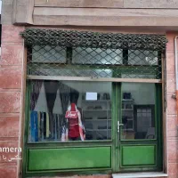 یک باب تجاری ۲۰ متری واقع درخیابان کسری