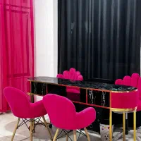 اجاره میزناخن تخت و صندلی