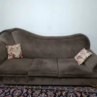 مبل قهوه ای