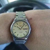 ساعت SEIKO نبضی کار میکند دسته اصلی هست تو عکس هست|ساعت|اراک, |دیوار