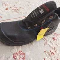 فروش کفش ایمنی کار و کاپشن