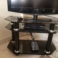 میز تلویزیون شیشه ای
