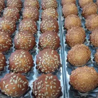 کیک یزدی خانگی داغ و تازه