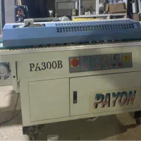 لبه چسبان پایون