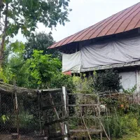 ۷۱۰ متر مسکونی  با خانه قدیمی قابل سکونت