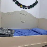تخت و کمد کودک و نوجوان|تخت و سرویس خواب|قم, کلهری|دیوار