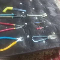 اچار فرانسه و قیچی و سیم چین و انبر کلاغی و اره