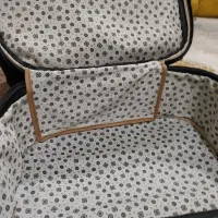 چمدان برزنتی|کیف، کفش، کمربند|پرند, فاز ۵|دیوار